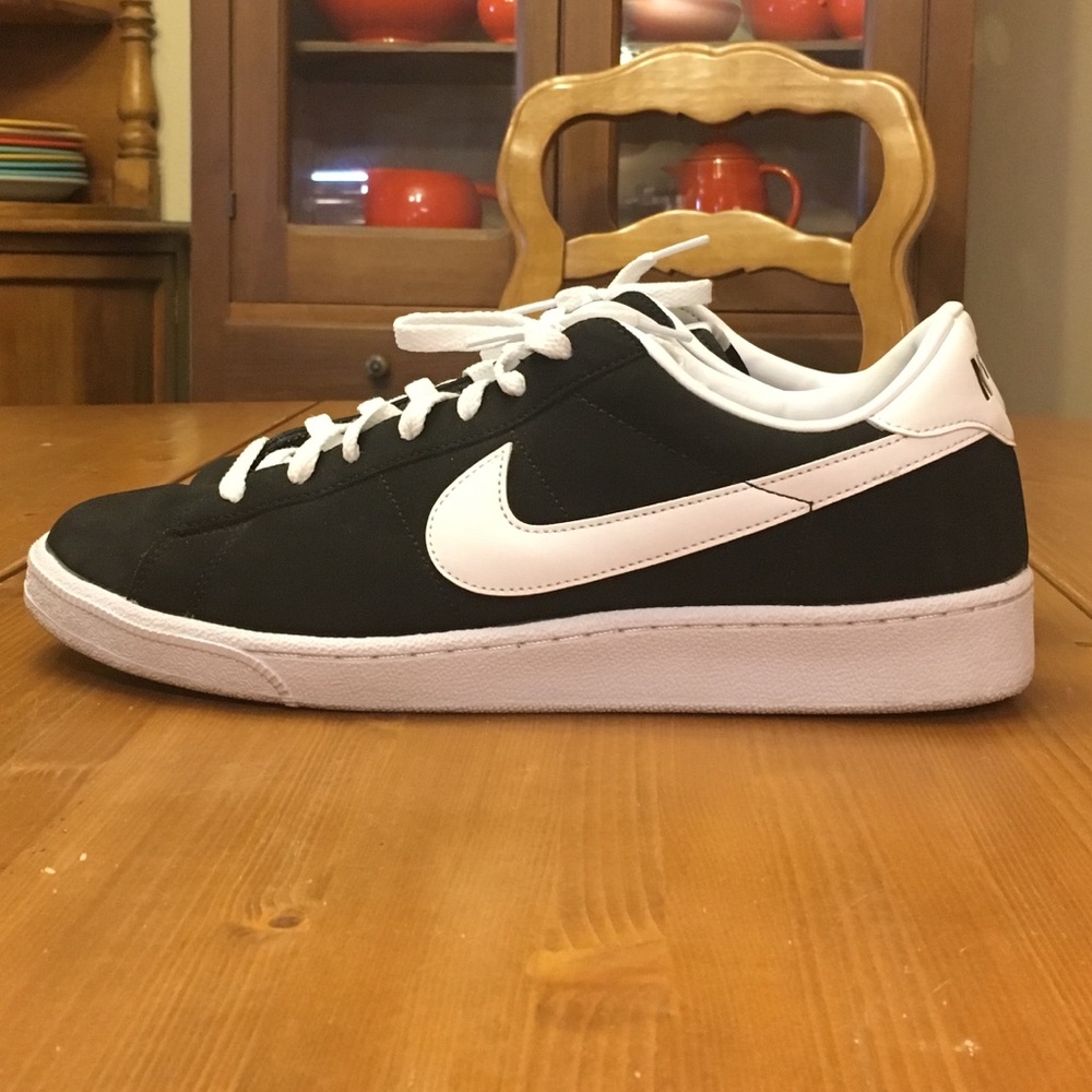 Nike Tennis Classic
